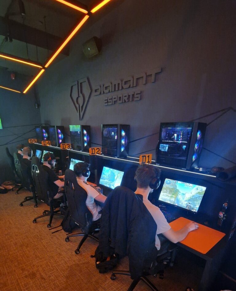 T-2 Esports v Odiseji